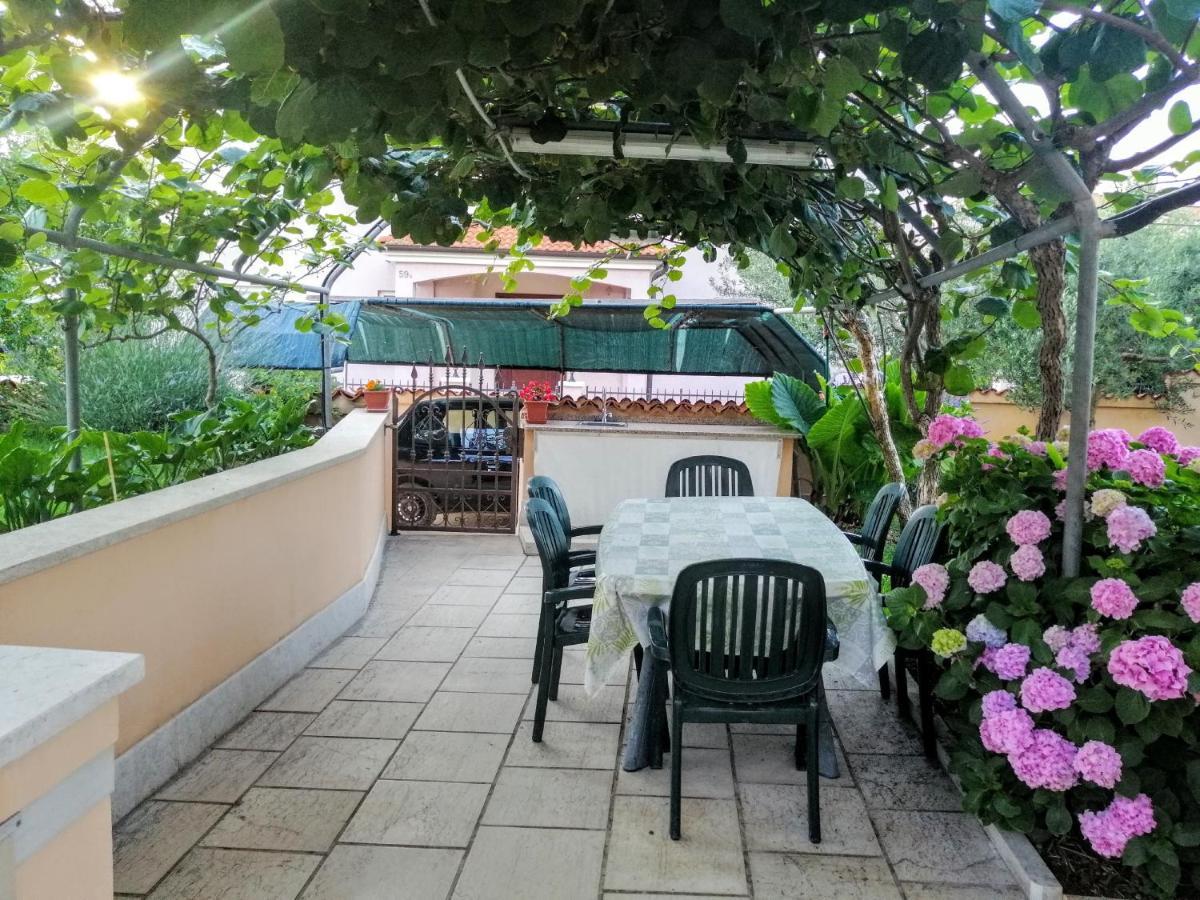 Apartman 100M2, Full Opremljen, Privatni Parking. Пула Екстер'єр фото