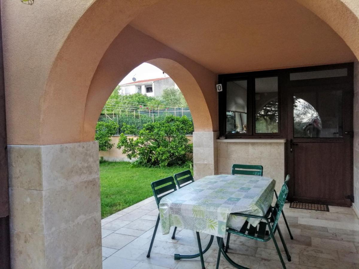Apartman 100M2, Full Opremljen, Privatni Parking. Пула Екстер'єр фото